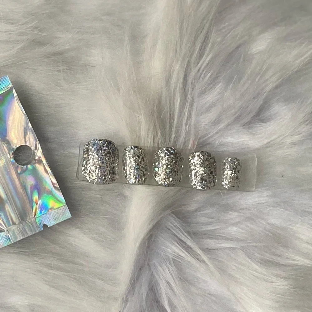 10pcs Extra Short Square Silver Glitter Press on Nails